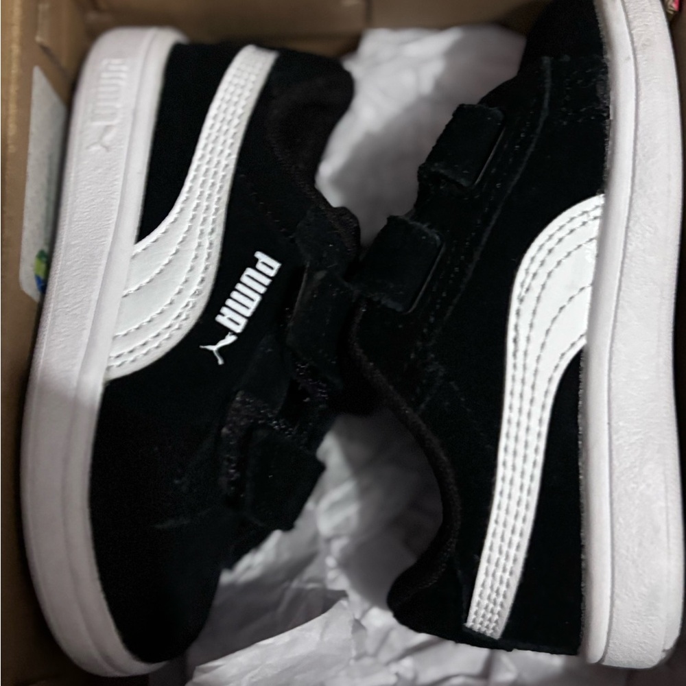 Puma toddler shoe size 5c